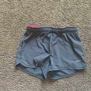 gray nike shorts
